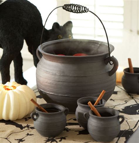 Halloween Decor: Cauldron Punch Bowl & Cups