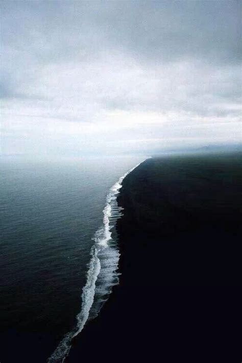 The Gulf Of Alaska, where two oceans meet but do not mix. : r/pics