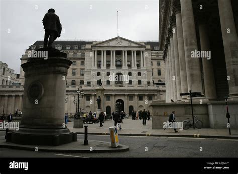 Treaty of london hi-res stock photography and images - Alamy