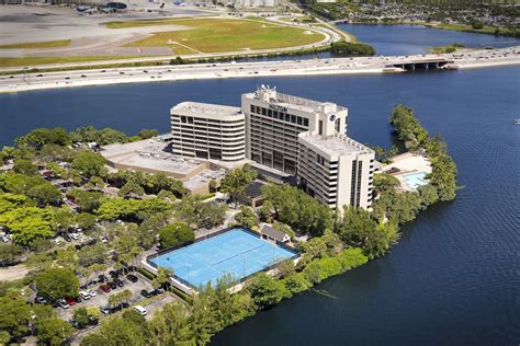 Hilton Miami Airport Blue Lagoon | Classic Vacations