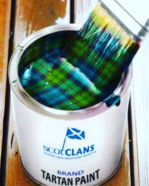 Who doesn't like a traditional tartan plaid paint? Have the perfect chest of drawers to test it ...