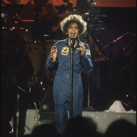 Whitney Houston – The Star Spangled Banner (Live at HBO’s Welcome Home Heroes, 1991) Lyrics ...