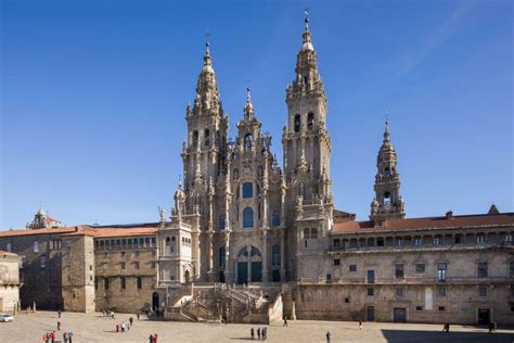 A brief history of the Cathedral of Santiago de Compostela