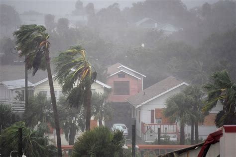 Aftermath of Hurricane Matthew in the US - Mirror Online