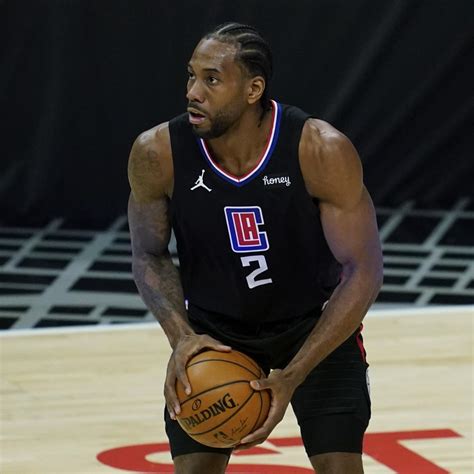 Clippers' Kawhi Leonard to Have Foot Injury Reevaluated Next Week ...