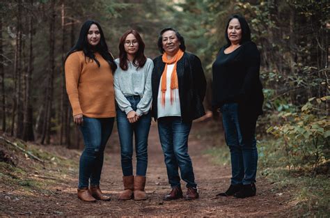 Courtney + Family Mini Session - Tree Farm — Chondon Photography