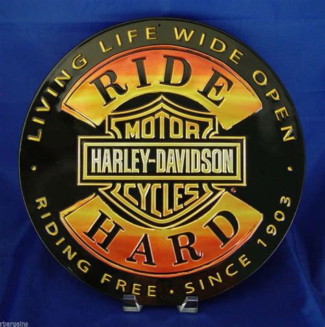 17 Best images about Harley Davidson Garage on Pinterest | Corrugated metal, Harley davidson ...