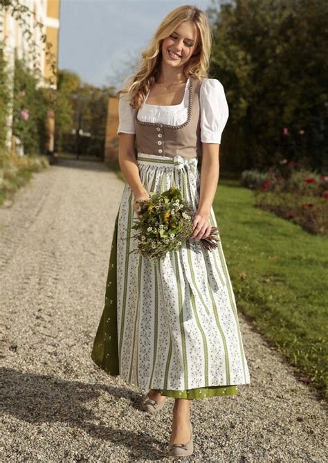 German Culture - Traditional German Clothing | Traditional german ...