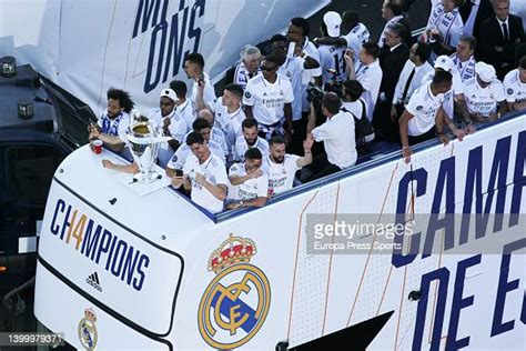 Players of Real Madrid celebrating the 14th Champions League title in ...