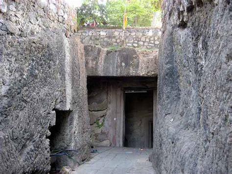 Jogeshwari Caves: Popular archeology In Maharashtra | Mumbai Orbit