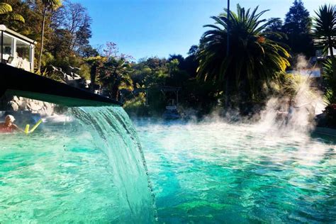 22 BEST Hot Pools and Hot Springs in New Zealand