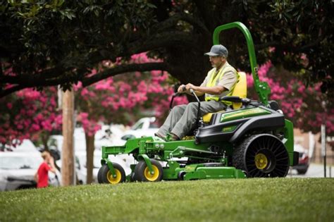 John Deere Expands ZTrak Mower Line - OPE Reviews