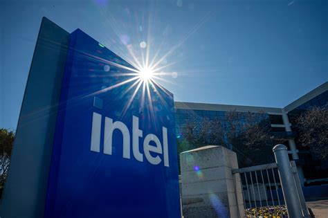 Intel to anchor Ohio semiconductor supply chain consortium | Crain's ...