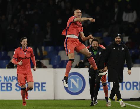 Napoli lose five-goal Atalanta thriller and slip from top spot | Reuters