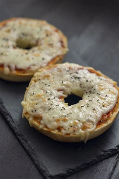 Homemade Pizza Bagels | Son Shine Kitchen