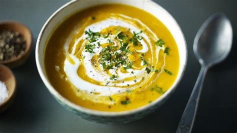 Mulligatawny soup recipe - BBC Food