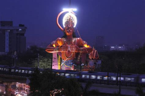 Karol Bagh Hanuman Mandir, The Iconic 108-Feet Temple