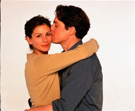 Notting Hill: Julia Roberts e Hugh Grant in un'immagine promozionale: 489977 - Movieplayer.it