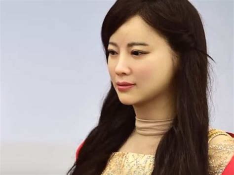 'Jia Jia' is China's first humanoid robot | Gadgets Now