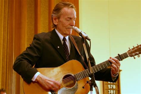 'Huge event': Orillia prepares to say goodbye to Gordon Lightfoot - Orillia News