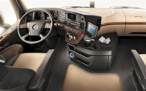 Mercedes Actros Interior