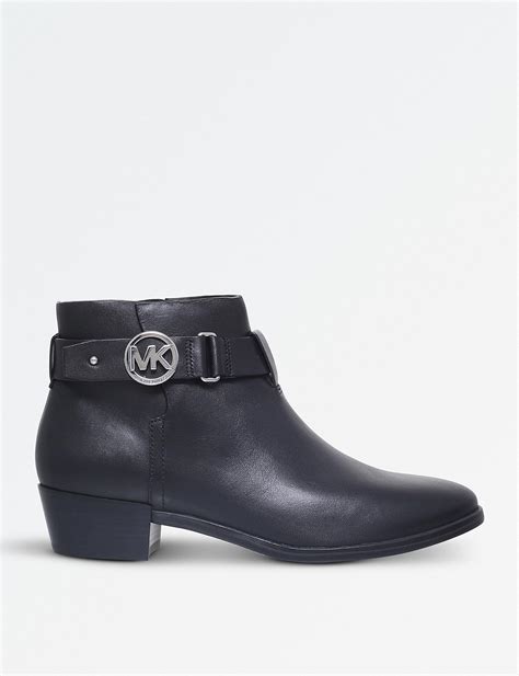 MICHAEL Michael Kors Harland Leather Ankle Boots in Black - Lyst