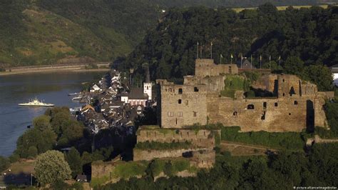 Court dismisses prince's claim to Rheinfels Castle – DW – 06/26/2019