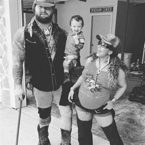 Wwe S Jojo Bray Wyatt Are Having A Baby Cultaholic Wrestling | Hot Sex Picture