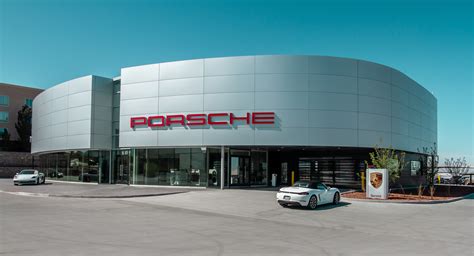 [FRAME] Video Agency - Porsche of El Paso – Dealership Photoshoot