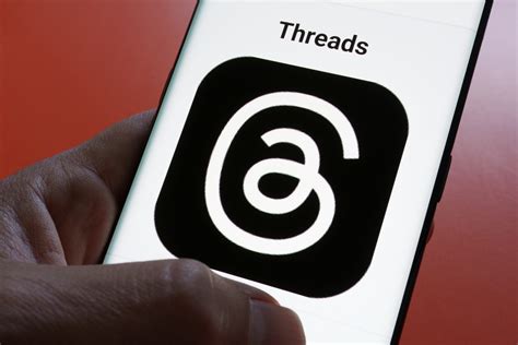 What is Threads? Tapping Into The New Social Media App Everyone is Talking About - Insider Guides