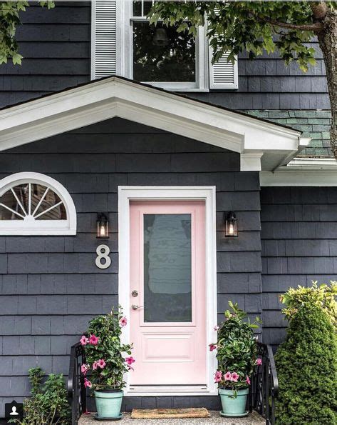 25 Inspiring Exterior House Paint Color Ideas: Exterior Pink Paint