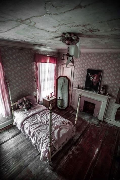 Abandoned Bedroom! Location Unknown. | Home, Furniture, Home decor