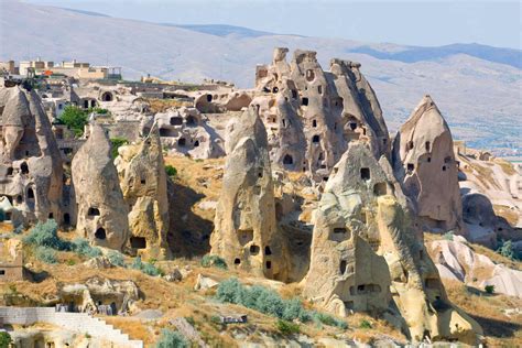 18 Cave Hotels in Cappadocia → BEST Air Balloon Views!