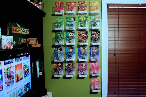 New hanging amiibo display, my shelf space has returned! : amiibo