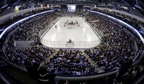 Penn State Opens Ice Arena Fit for a Division I Team - The New York Times