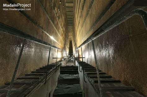 Grand Gallery (Pyramid of Khufu) - Madain Project (en)