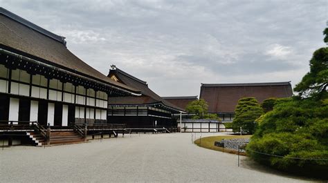 Kyoto Imperial Palace (Kyoto Gosho) - Tourist in Japan