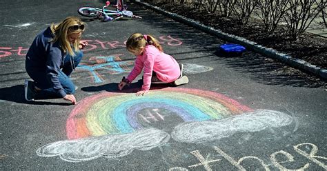 7 sidewalk chalk sets for outdoor fun