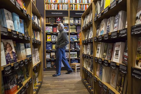 Amazon Books: See Inside Amazon's New Bookstore | Time