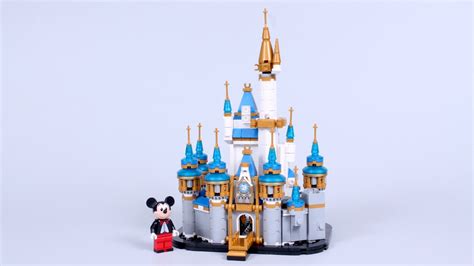 12 minifigures rumoured for LEGO 43222 Disney Castle