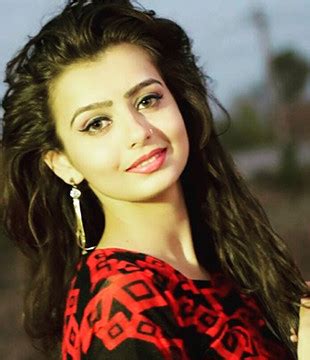 Hindi Tv Actress Chahat Pandey Biography, News, Photos, Videos | NETTV4U