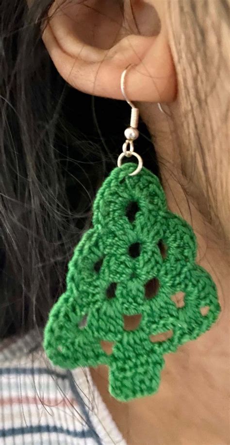 Crochet Christmas Earrings (All free patterns!) - Love to stay home ...