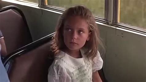 Forrest Gump Bus Scene HD [25th Anniversary Edition] [Director's Cut] - YouTube