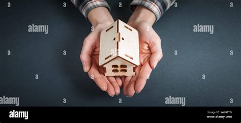 Symbol of the house with key Stock Photo - Alamy