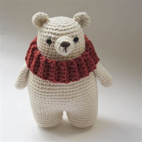 { Amour Fou | Crochet }: { Leopold, the Polar Bear... }