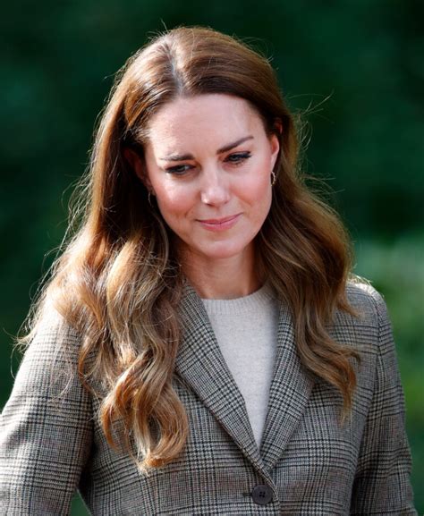 Royal expert shares new theory on Kate's surgery – worrying detail ...