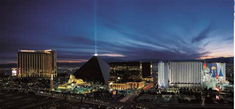 Luxor Hotel & Casino- First Class Las Vegas, NV Hotels- GDS Reservation Codes: Travel Weekly