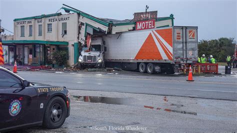 Tractor trailer crashes into historic Yeehaw Junction inn