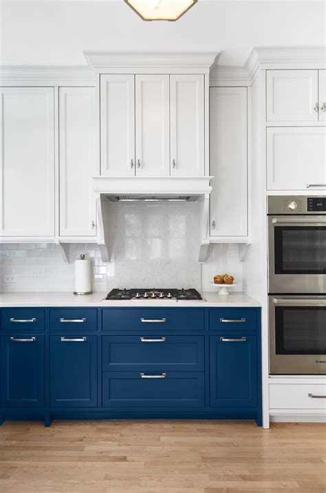 30+ Blue And White Kitchen Cabinets – DECOOMO