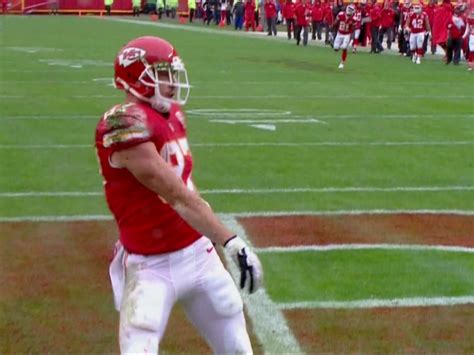 ESPN host says Travis Kelce TD dance wasn't criticized because he isn't ...